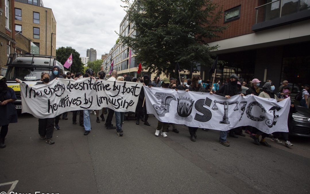 Rejecting Hate Outside Asylum Hotels